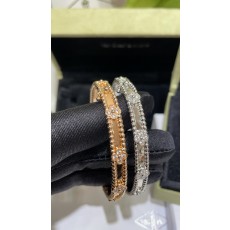 반클리프 빼를리 팔찌